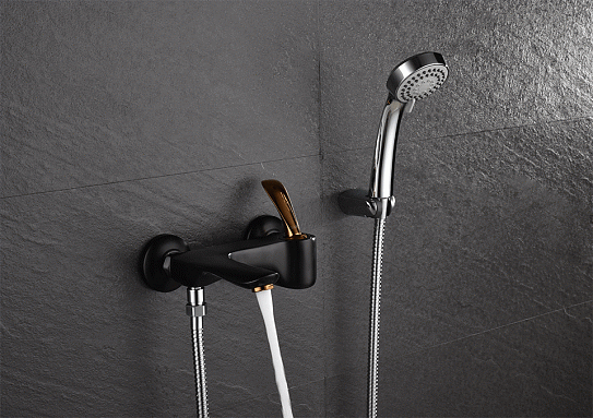 Смеситель для ванны с душем d&k venice.Baciano Da1033259 короткий излив черный-золото