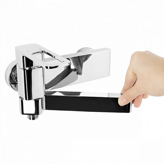 Смеситель для ванны поворотный Iddis Slide SLISB00i02WA