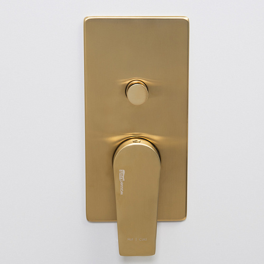 Смеситель для ванны и душа WasserKRAFT Aisch 5561