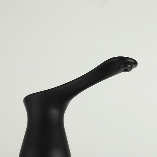 Дозатор латунь черный 300мл Gappo G405-6