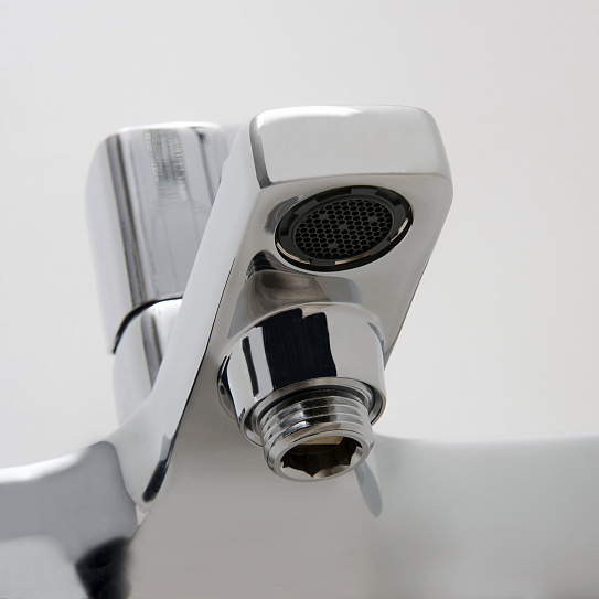 Смеситель для ванны с коротким изливом WasserKRAFT Naab 8601