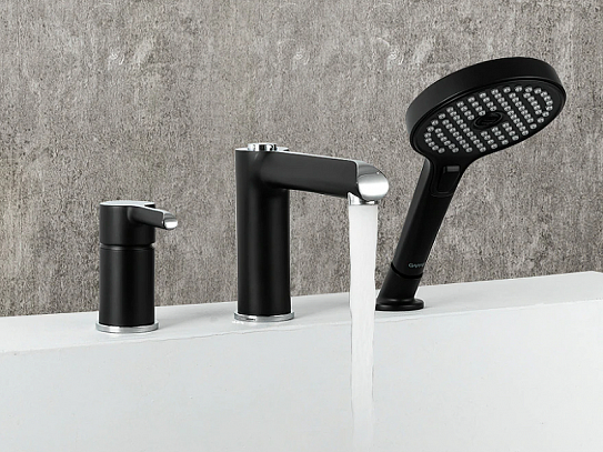 Смеситель на борт ванны черный матовый Gappo G03-6 G1103-6