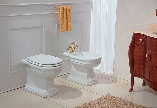 Сиденье для унитаза Cezares Royal Palace с микролифтом (петли золото) CZR-Т-012M-S-G