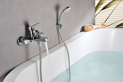 Смеситель для ванны Lemark Plus Grace LM1512C