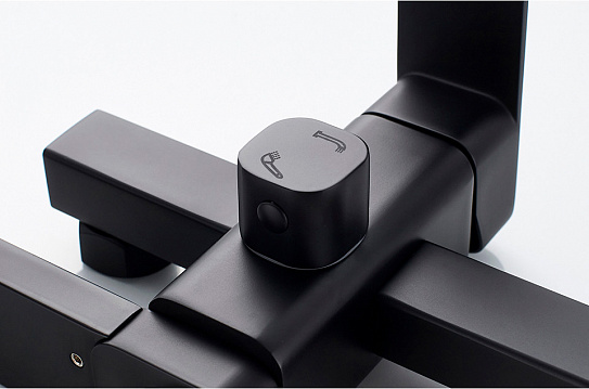 Смеситель для ванны Ledeme L3233B